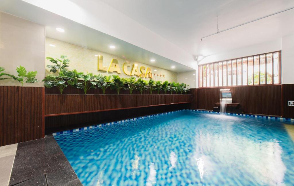 Top Khách Sạn Nha Trang Du Lịch Tự Túc: La Casa Hotel - Ấm Áp, Vị Trí Đắc Địa Trung Tâm