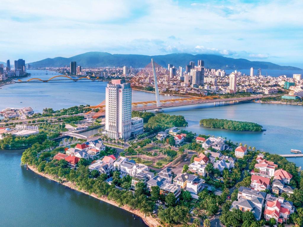 Grand Mercure Hotel Đà Nẵng, khách sạn nghỉ dưỡng sang trọng ngay trung tâm thành phố biển