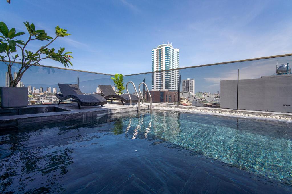 HSuites Riverside Hotel & Apartment, khách sạn nghỉ dưỡng sang trọng ngay trung tâm thành phố biển