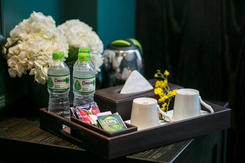 Top Khách Sạn Gần Hồ Hoàn Kiếm: Grande Collection Hotel & Spa Trắng Mocha Sang Nhất