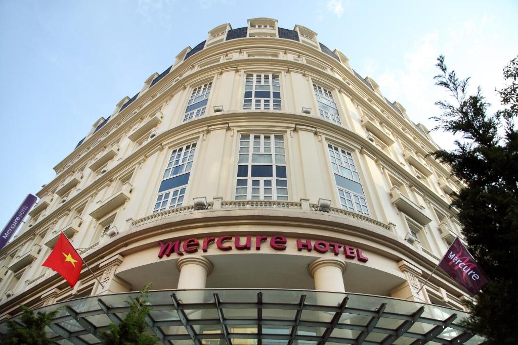 Chọn Ngay Mercure Hanoi La Gare Hotel: Khách Sạn Hà Nội Đẹp "Hết Phần Thiên Hạ" – Gym, Sân Hiên Paris, Parking Free Hoàn Hảo