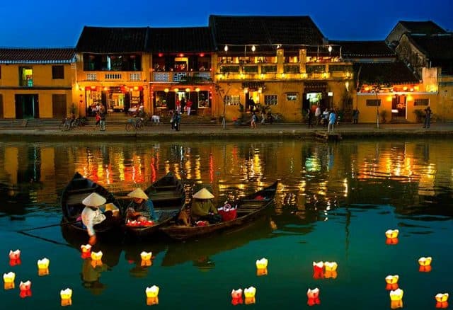Tour Đầu Xuân "Khám Phá Kỳ Quan", Đà Nẵng Bà Nà Hills + Hội An + Huế + Động Thiên Đường 4 Ngày 3 Đêm, Ngắm hoa đào chuông, di sản UNESCO, hang động "Hoàng cung đất", Book sớm kẻo hết slot mùa đẹp