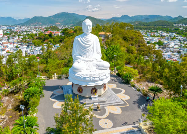 Tour Nha Trang Tết Dương lịch, VinWonders, Tháp Bà Ponagar, Nhà thờ Đá, Vườn nho Ninh Chữ từ Sài Gòn, hành trình biển xanh cảm giác mạnh đầu năm