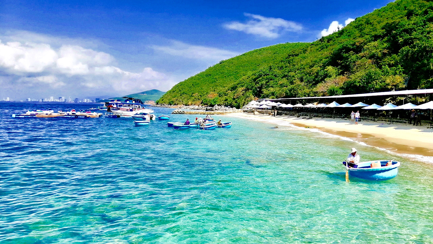 Tour Nha Trang Đà Lạt, 3 đảo san hô rực rỡ, VinWonders cảm mạnh, view Đà Lạt sương mờ từ Sài Gòn trong 5 ngày 4 đêm